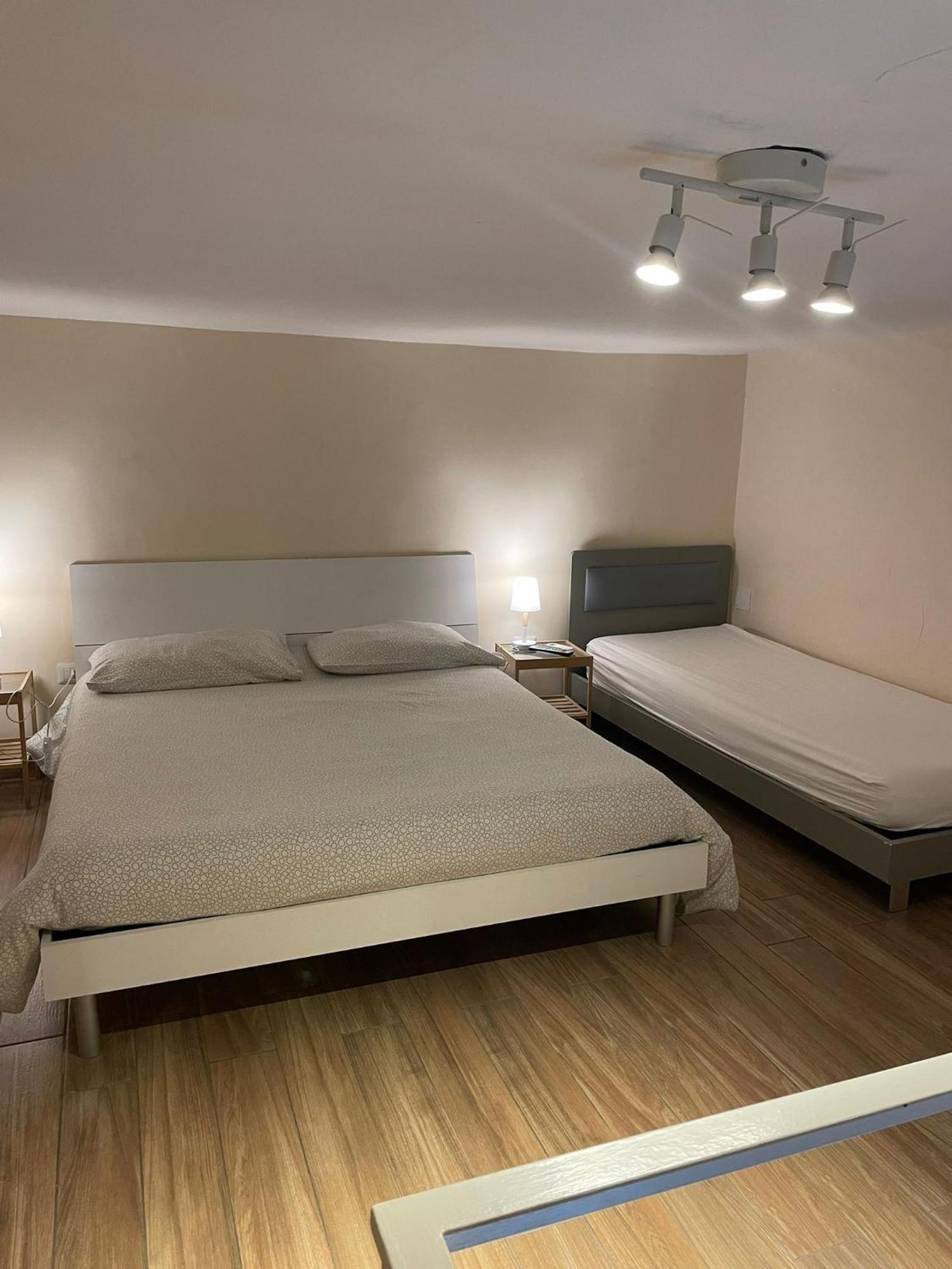 Clelia'S Room Napoli Bagian luar foto