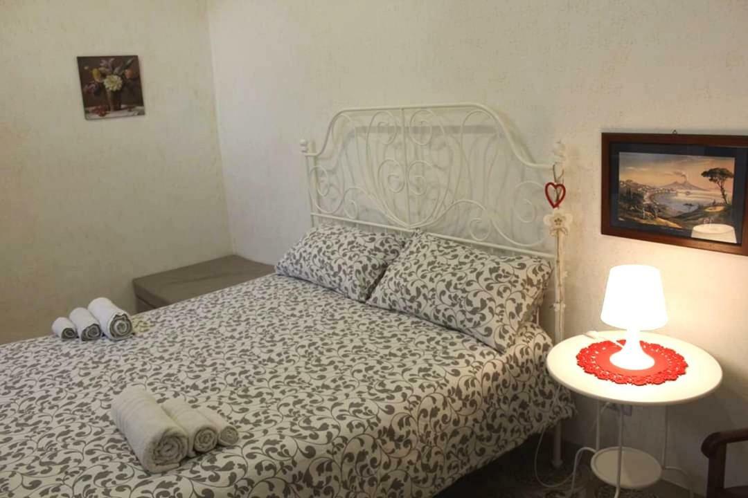 Clelia'S Room Napoli Bagian luar foto